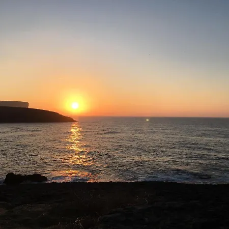 La Lagartija Adults Only