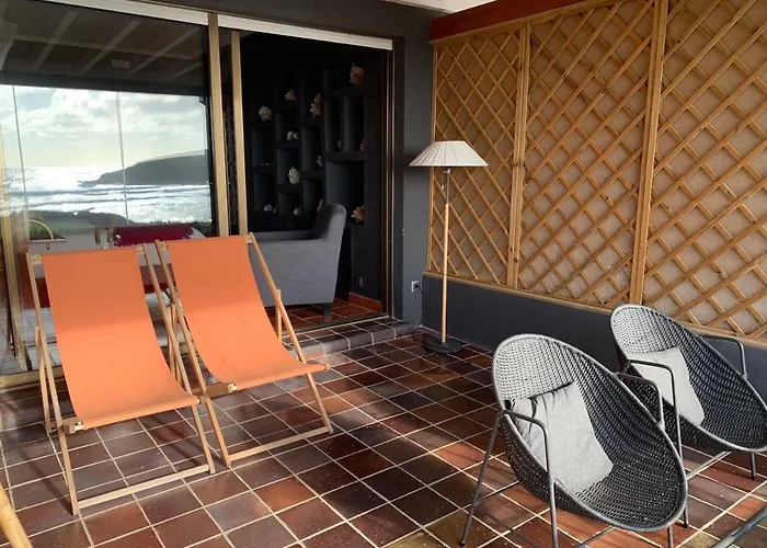 La Lagartija Adults Only 4*