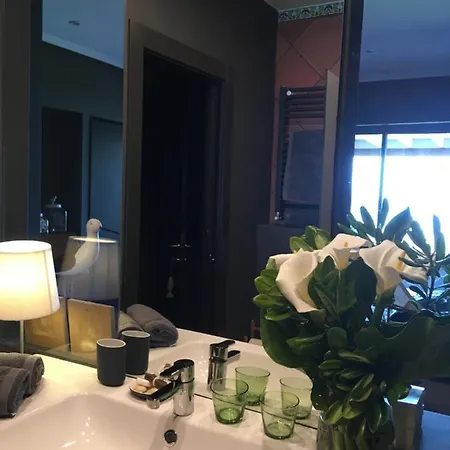 La Lagartija Adults Only